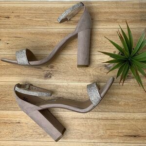 Steve Madden Carrson Sandal sz 9